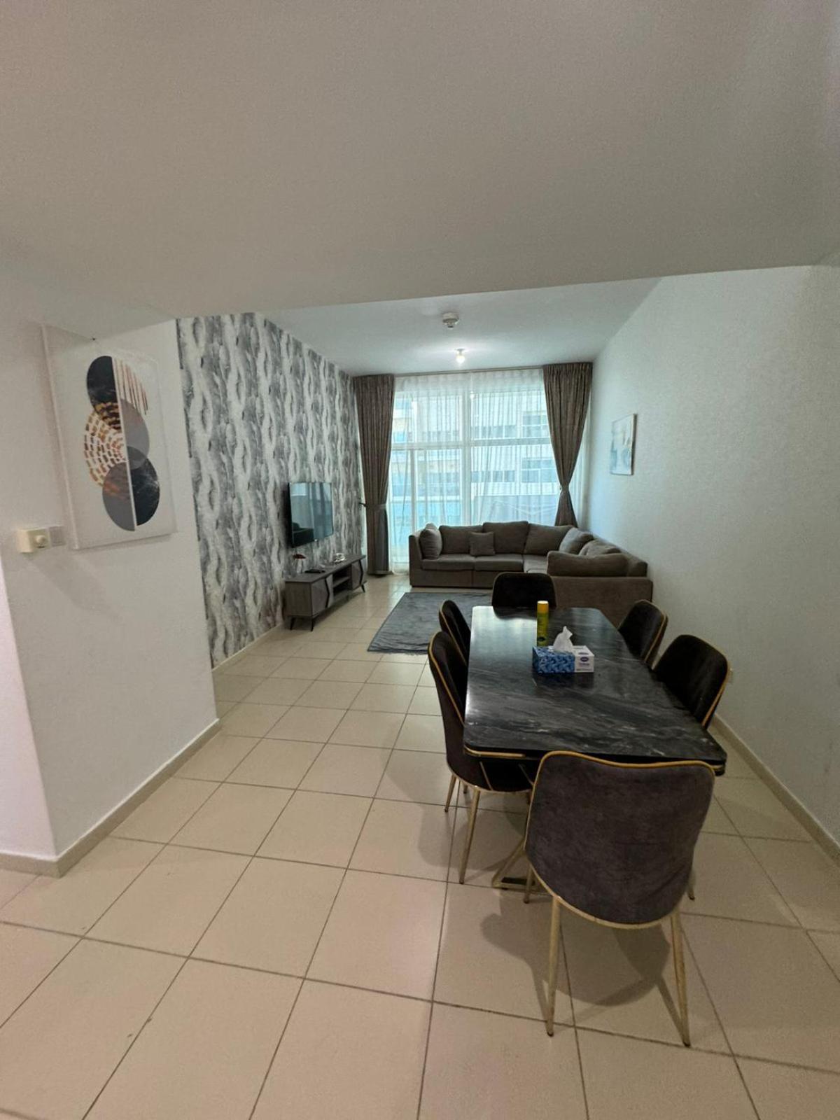 Elegent 2Bhk Next To The Beach With Pool,Gym,Garden,Kids Play Area,Learning Centre,Shops,Cafe,Restaurants Ajman Luaran gambar